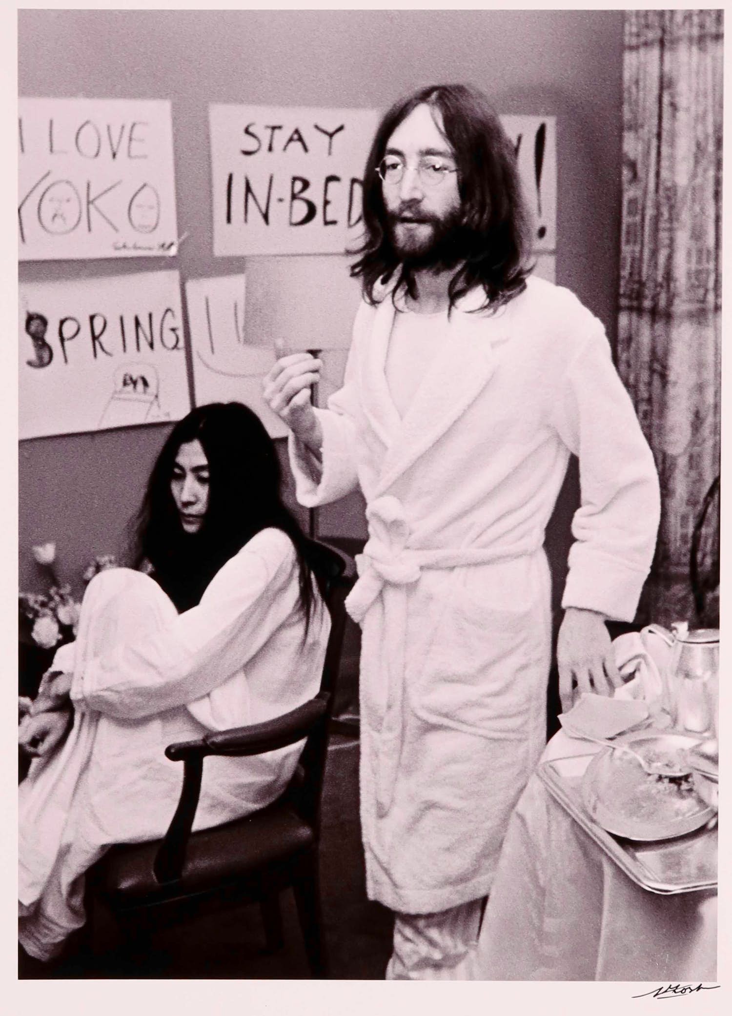 Nico Koster - Foto, John Lennon & Yoko Ono at Hilton Amsterdam verkocht voor € 100!
