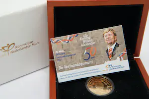 64- 24 karaats gouden "Willem Alexander 50 jaar" 20€ Munt  in orig. KM box kopen? Bied vanaf 460!