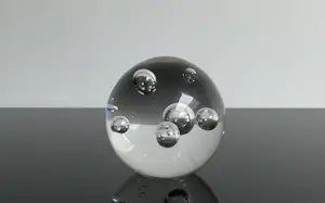 Floris Meydam - GESIGNEERDE GLAZEN MASSIEVE BOL MET INGESLOTEN LUCHTBELLEN. kopen? Bied vanaf 49!