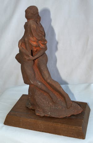 Niet of onleesbaar gesigneerd - Beeld van klei , Melodie , Rubinstein – 1941 – gesigneerd CH of HC kopen? Bied vanaf 1!