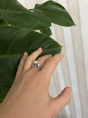 18 karaat witgouden solitair ring met een briljant geslepen diamant van 1.20 ct kopen? Bied vanaf 2800!