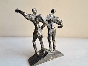 Astrid Veldhuyzen-Koppen - Vriendschap voor het leven - Krachtig Brons met vergulden accenten kopen? Bied vanaf 1!