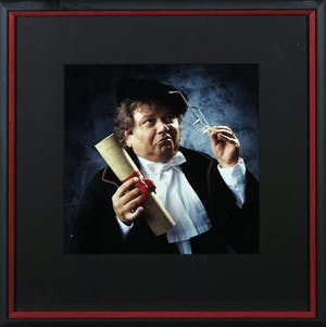 Paul Huf - Foto, Andre Hazes als geleerde - Ingelijst kopen? Bied vanaf 1!
