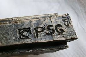 Corry Ammerlaan - Artihove Regina - bronzen sculptuur van een gezicht kopen? Bied vanaf 62!