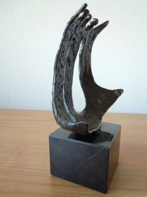 Bernadette Leijdekkers - Prachtig zwaar bronzen beeld met 3 figuren kopen? Bied vanaf 45!