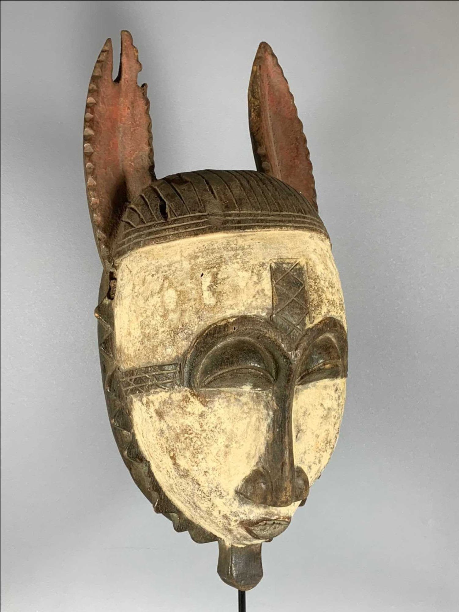 Yoruba Old tribal used Yohure mask Ivory Coast Verkocht