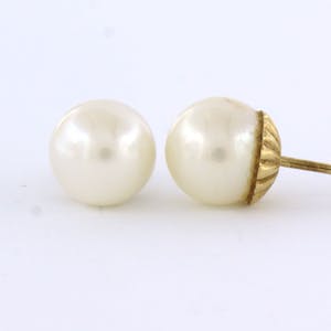 18k geel gouden oorknoppen bezet met parel - 8,0 mm breed kopen? Bied vanaf 1!