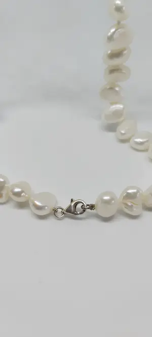Barok Zoetwaterparel Collier Ivoorwit met dubbel zilver slotje 64cm lang kopen? Bied vanaf 65!