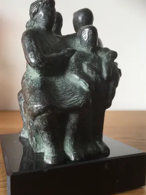 Karin Beek - Samen op de bank kopen? Bied vanaf 69!