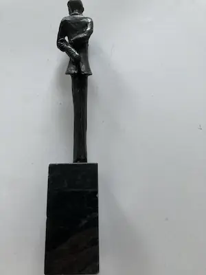 Corry Ammerlaan - Bronzen beeldje ‘De wijnliefhebber’ kopen? Bied vanaf 1!