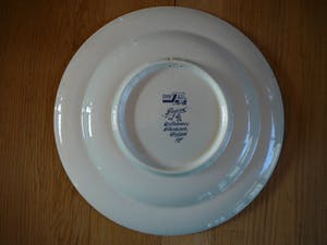 Niet of onleesbaar gesigneerd - Bord Wandbord Regina 1986 kopen? Bied vanaf 1!