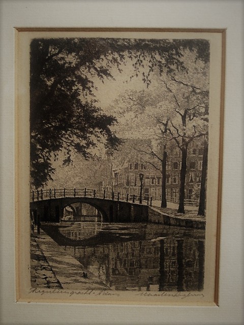 Niet of onleesbaar gesigneerd - Oude Ets "Amsterdam - Reguliersgracht" gesigneerd  verkocht voor € 1!