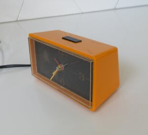 Curiosa - Siemens vintage oranje-gele wekker model MU 15 10 kopen? Bied vanaf 1!