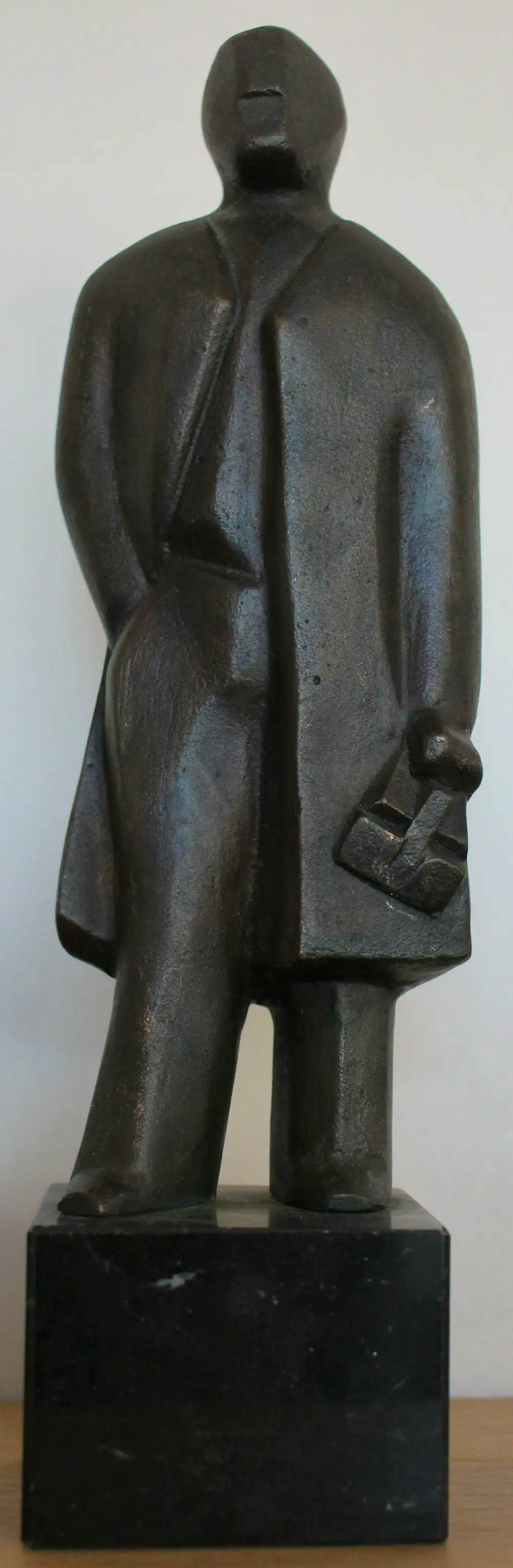 Frans Duckers - Bronzen sculptuur: 'De Limburger' verkocht voor € 295!