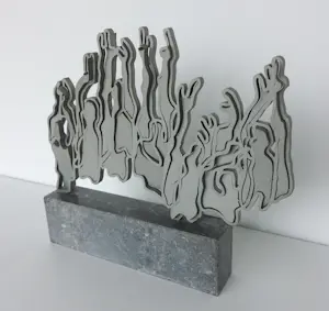 Linda Verkaaik - Beeld van metaal op hardstenen sokkel, The Wave kopen? Bied vanaf 250!