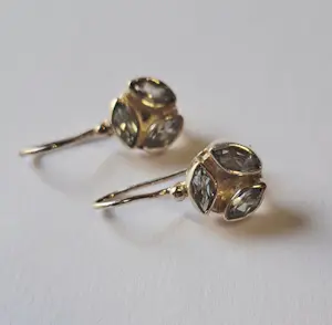 Nieuw zilveren hanger met briliantgeslepen topaas . kopen? Bied vanaf 60!