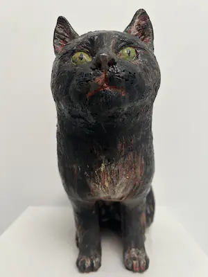 Tine Goudriaan-van Waning - Keramiek sculptuur | 'Poes' kopen? Bied vanaf 1!