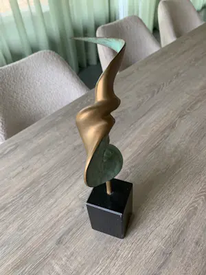 Ruurd Hallema - Bronzen beeld op sokkel kopen? Bied vanaf 110!