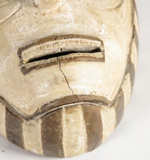 Fang - Hout, Masker kopen? Bied vanaf 1!