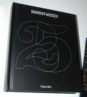 Buy Friedensreich Hundertwasser - 6 boekwerken o.a. 3x hardcover? Bid from 75!