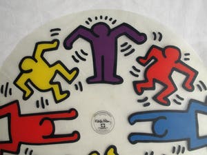 Keith Haring - 4x Placemat – 2002 – doorsnede 33,5 cm kopen? Bied vanaf 10!
