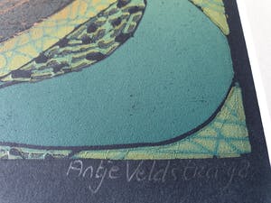 Antje Veldstra - Houtsnede, nieuw ingelijst, no stone unturned kopen? Bied vanaf 60!