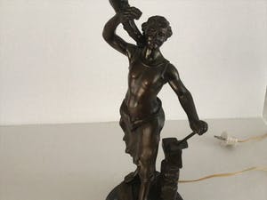 Curiosa - Charles Ruchot. Tafellamp .Smid kopen? Bied vanaf 75!