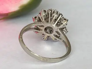 Vintage 18 kt White Gold Rosette Cluster Diamonds ring kopen? Bied vanaf 550!