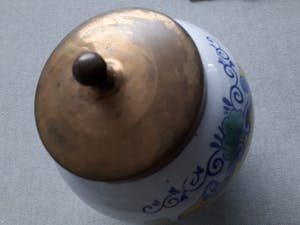 Royal Goedewaagen - Aardenwerk Tabakspot met koperen / messing deksel kopen? Bied vanaf 1!