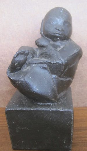 Niet of onleesbaar gesigneerd - Beeldje van een baby kopen? Bied vanaf 10!