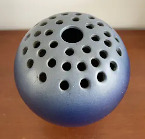 Peter Selhorst - Kunstaardewerken bloemsteker kopen? Bied vanaf 10!