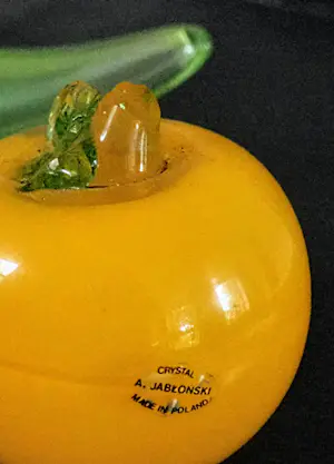 Adam Jablonski - Twee christallen objecten : Appel en banaan kopen? Bied vanaf 20!