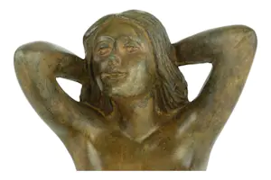 Pierre Chenet - Bronzen beeld van vrouwelijk naakt met gekruiste armen kopen? Bied vanaf 295!