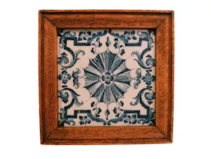 Porceleyne Fles - Drie antieke Delftsblauwe tegels van geglazuurd aardewerk, 17e eeuw. kopen? Bied vanaf 64!