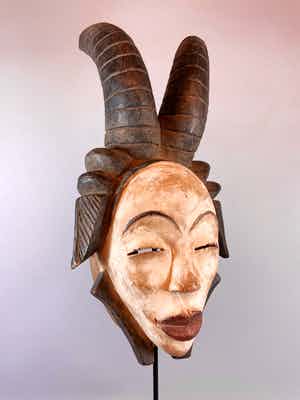 Punu - African mask from the Punu-Lumbo - Gabon. verkocht voor € 45!