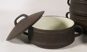 Jens Quistgaard - Aardewerk, Uitgebreid Flamestone servies voor Dansk Design kopen? Bied vanaf 50!