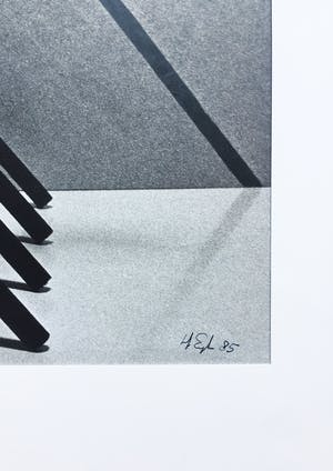 Hans Eijkelboom - fotoprint op papier, tafel in vorm van trog, 1985, unica kopen? Bied vanaf 150!