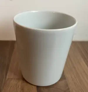 Willem Hendrik de Vries - Fris Edam - Vijf vintage aardewerken melk of koffiebekers kopen? Bied vanaf 35!