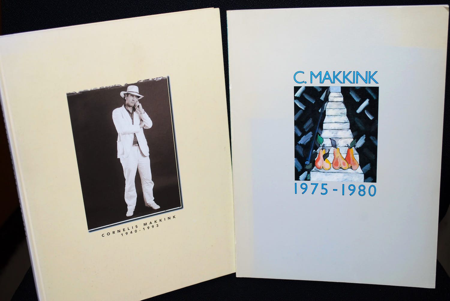 Cornelis Makkink - 2 boeken, 1x gesigneerd en met apart bijgevoegde opdracht - kopen? Bied vanaf 50!