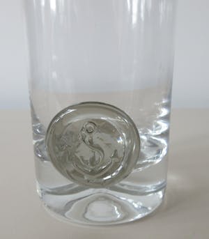 Bjorn Wiinblad - Vier Whiskey of waterglazen uit de serie "Piraten Zegel" kopen? Bied vanaf 1!