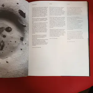 Johan van Loon - Performance in Material, gesigneerd kopen? Bied vanaf 50!