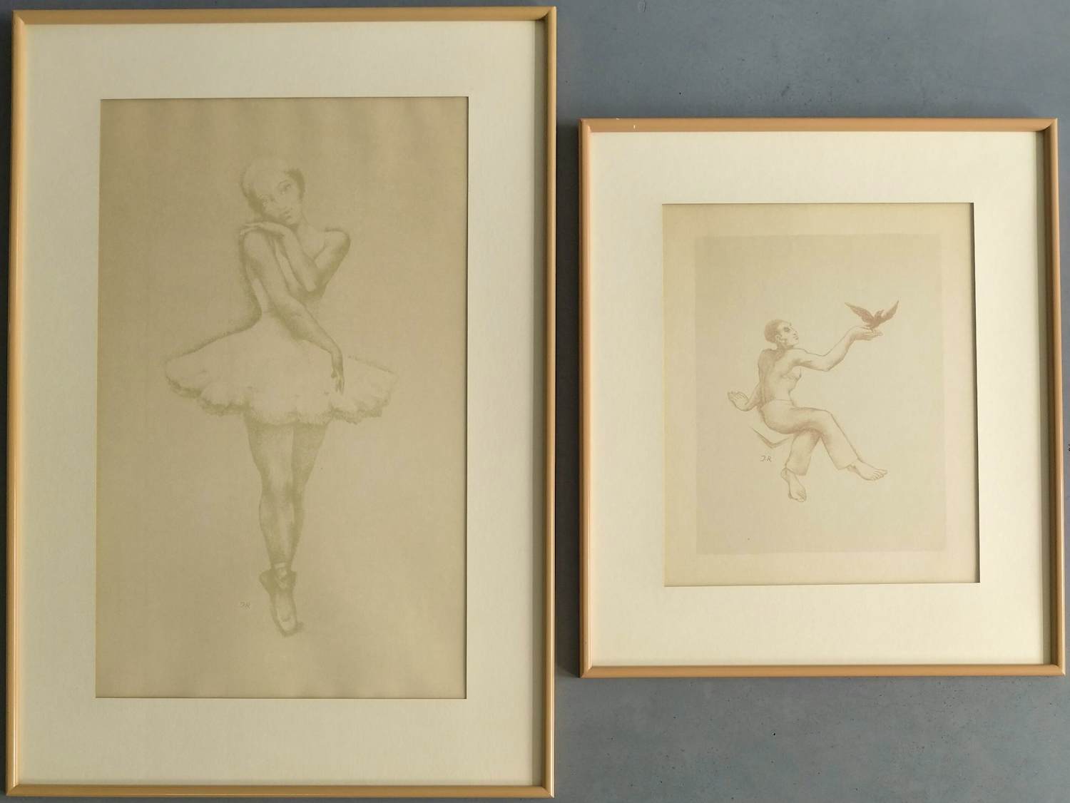 John Raedecker - 2 stuks ingelijste litho’s – man met vogel en balletdanseres kopen? Bied vanaf 69!