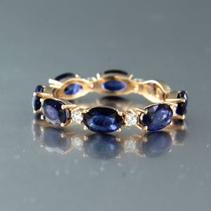 18K Goud - rood gouden ring bezet met saffier en briljant geslepen diamant kopen? Bied vanaf 550!