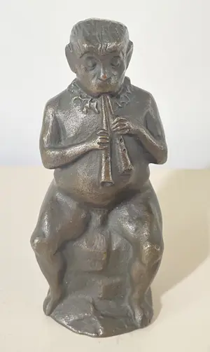 Buy Karl-Heinz Klein - Bronzen plastiek van Pan? Bid from 125!