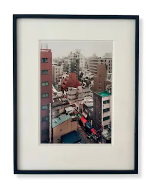 Thomas Struth - Tokyo (voorstad van Bunkyo) door Thomas Struth kopen? Bied vanaf 800!