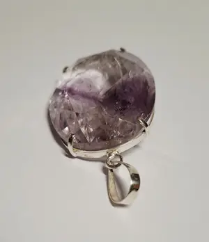 Nieuw natuurlijke Amethist Super Seven, met bubbeltjes kopen? Bied vanaf 150!