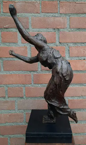 Karel Gomes - Dame, expressief in beweging kopen? Bied vanaf 450!