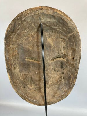 Lega - 210821 - Tribal used African mask from the Lega Bwami - Congo. kopen? Bied vanaf 65!
