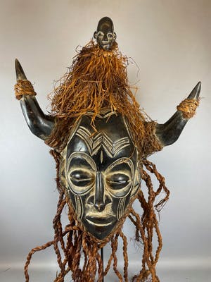 Chokwe - Large African Chokwe horn mask - Angola. kopen? Bied vanaf 65!