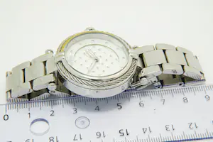 58- Zo goed als nieuw Invicta "bolt lady 28923" dames polshorloge met Box + cert kopen? Bied vanaf 70!